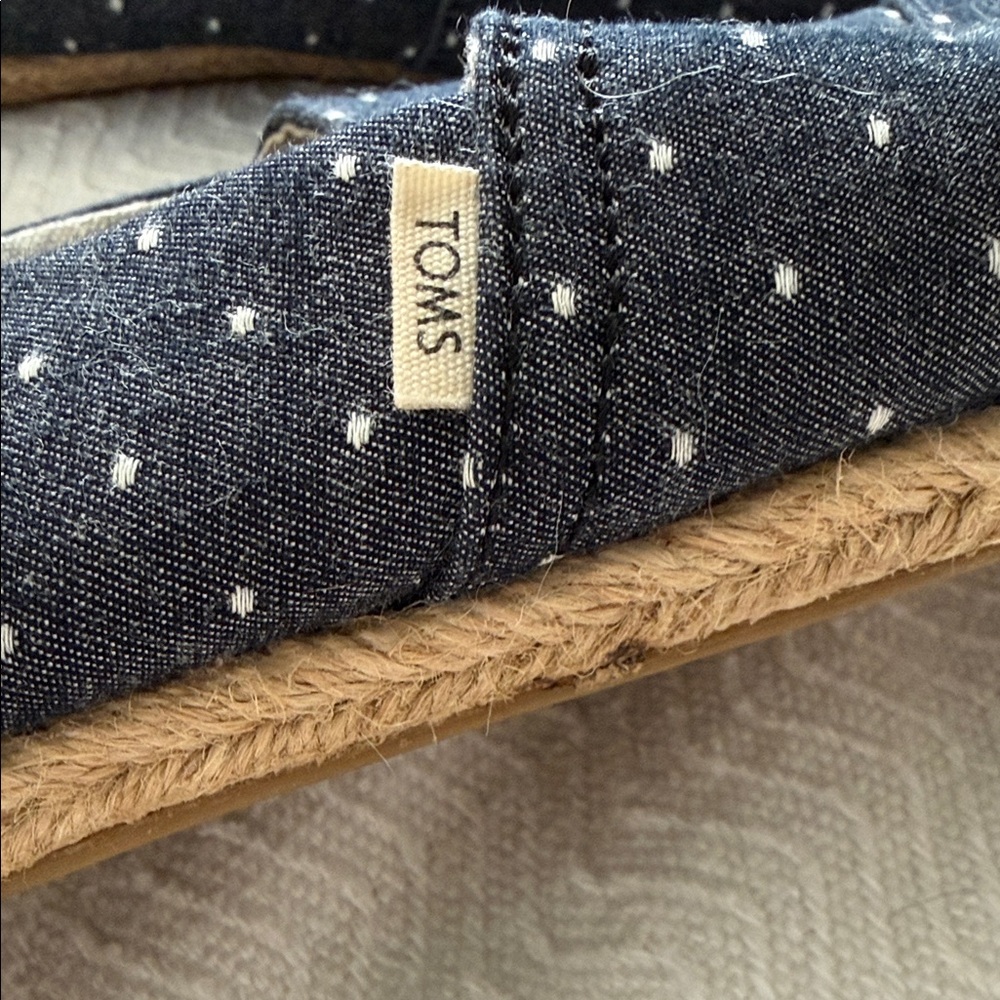 Toms Blue Polka Dot Canvas shoes - Picture 5 of 5
